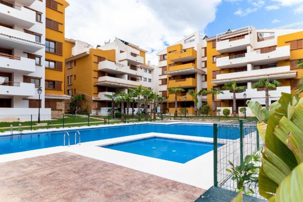Apartment Cc8 Ii By Zanis